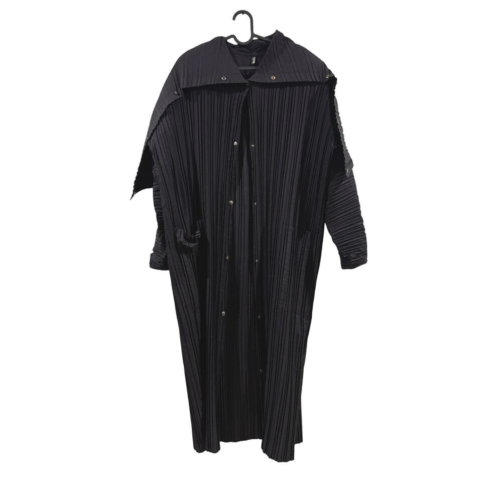 Babette Pleat Plisse Avant Garde Coat Drape Point Collar Convert to Hood